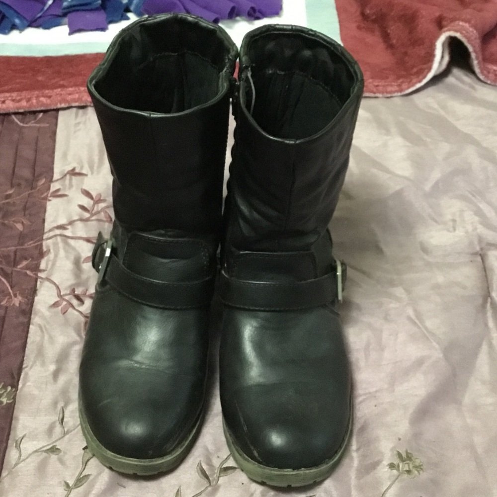 Black Leather Boots with Buckle
